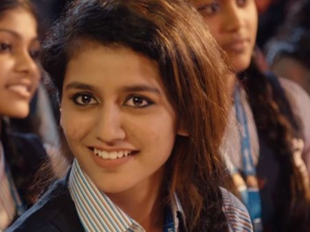 అదే మంచిది: హైదరాబాదులో ఫిర్యాదుపై హీరోయిన్ ప్రియా ప్రకాశ్ వారియర్