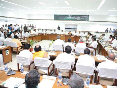 కావేరీ తీర్పు, తమిళనాడులో అఖిలపక్ష సమావేశం, 35 పార్టీలు, కమల్, దినకరన్ కు చెక్!