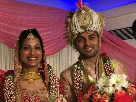 శ్రీమతి ఆమ్రపాలి, వీడియో హల్‌చల్: కాశ్మీర్‌లో వైభవంగా కలెక్టర్ పెళ్లి (ఫోటోలు)