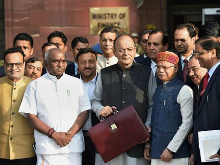 కేంద్రం వరాలు: కార్పోరేట్ పన్ను 2శాతం తగ్గింపు, ఉద్యోగుల ఈపీఎఫ్ వాట ఇలా