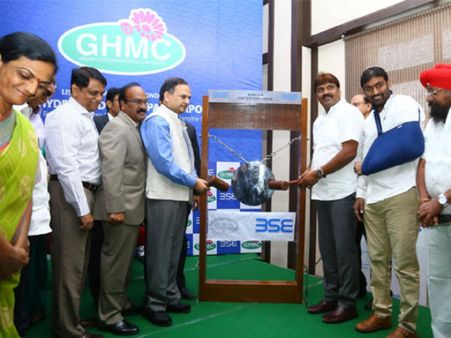 బీఎస్ఈలో లిస్టైన జీహెచ్ఎంసీ: చరిత్ర సృష్టించామన్న మేయర్ బొంతు