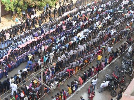 అంతా కలిసి ఊడ్చేశారంతే! వడోదరా రికార్డ్ బ్రేక్ చేసిన హైదరాబాద్(పిక్చర్స్)