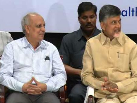 స్విస్ ఛాలెంజ్ పై హైకోర్టులో కేసు...చంద్రబాబుకు ఐవైఆర్ కృష్ణారావు మరో ఝలక్