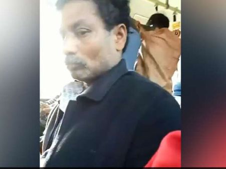 బస్సులో వ్యక్తి హస్తప్రయోగం: సెల్‌లో బంధించిన విద్యార్థిని