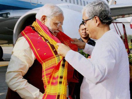 ప్రధాని మోదీ మేకిన్ ఇండియా ఎక్కడ: నిలదీసిన త్రిపుర సీఎం