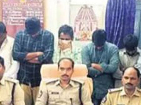 అక్రమసంబంధానికి అడ్డొస్తున్నాడని భర్తనే అంతం చేసేశారు...భారీ సుపారీతో...