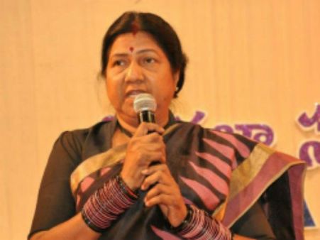 బడ్జెట్‌లో...ఆడవాళ్లకూ అన్యాయం: నన్నపనేని రాజకుమారి