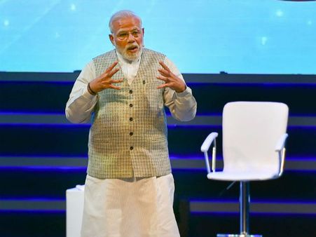 క్షమించండి..: సభా ముఖంగా విద్యార్థులకు మోడీ, ఎందుకలా అన్నారు?