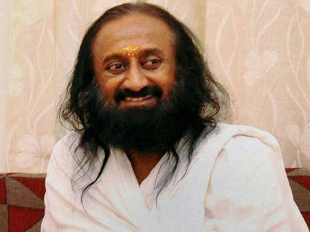 కోర్టుల ద్వారా కాదు: అయోధ్య వివాదంపై శ్రీశ్రీ రవిశంకర్