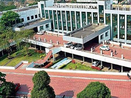 ఎపికి కేంద్రం మరో షాక్...విశాఖకు రూ.100కోట్లు నిలిపివేత...మన తప్పేనా!