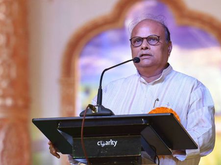 చూడాలి.. బడ్జెట్ స్పీచ్ వేరు, పొందుపర్చిన అంశాలు వేరు: యనమల ట్విస్ట్