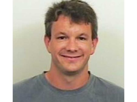 ఇది ఫేస్‌బుక్‌ను డిలీట్ చేయాల్సిన టైమ్: వాట్సప్ కో-ఫౌండర్ బ్రియాన్ సంచలనం