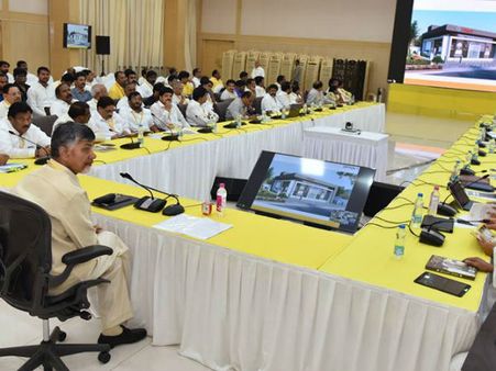 టిడిపి శాంతియుతం,నల్లబ్యాడ్జీలు,జపాన్ తరహా...పోరాటానికేనా?