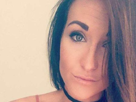 షాక్: విద్యార్థికి మహిళా టీచర్ నగ్న ఫొటోలు, రేప్, ఏడాది కాలంగా ఘోరం