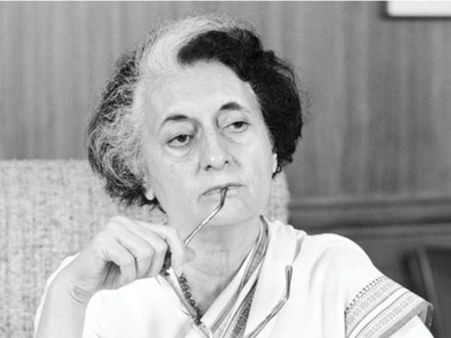 విశ్వాస పరీక్షల్లో ఓడి ఐదుగురు ప్రధానుల రాజీనామాలు, 26 దఫాలు అవిశ్వాసాలు, ఇంధిరాయే టాప్