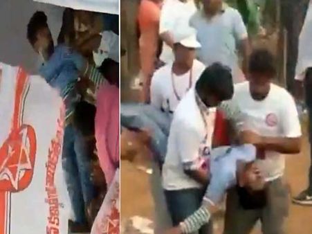 జనసేన ఆవిర్భావ దినోత్సవ సభలో... తొక్కిసలాట... పలువురికి గాయాలు