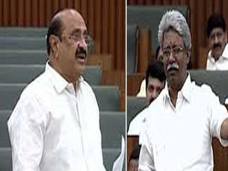 రాజీనామాలపై అసెంబ్లీలో బిజెపి మంత్రుల ప్రసంగాలపై విస్మయం...ఇదేంటిలా?