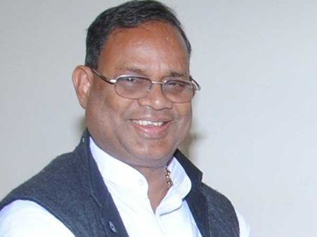 హరీష్ రావు ఏం చేశారో గుర్తు లేదా, అదెలా తప్పు?: కుంతియా