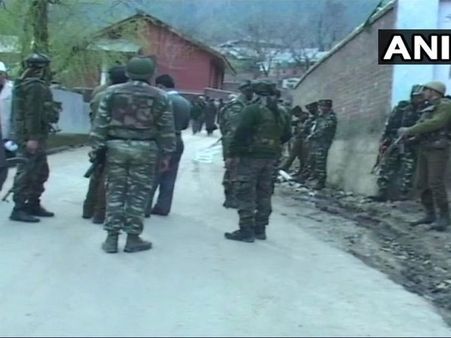 ఎన్‌కౌంటర్: నలుగురు ఉగ్రవాదుల హతం, ఇద్దరు పోలీసుల మృతి