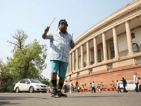 మోడీ బ్యాడ్ బాయ్.. దేవాన్ష్, నేనూ కొట్టేత్తాం, పెన్సిల్‌తో గీకేస్తాం.: శివప్రసాద్