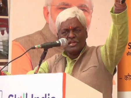 అమ్మాయిలు సేఫ్‌గా ఉండాలంటే ఆ పనిచేయండి: బీజేపీ ఎమ్మెల్యే కామెంట్స్