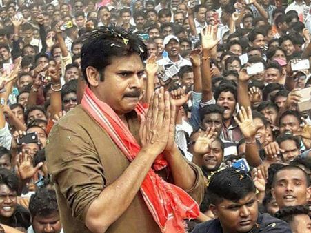 కర్ణాటక ఎన్నికల్లో పవన్ ప్రచారం: ఎవరి తరపున అంటే..?