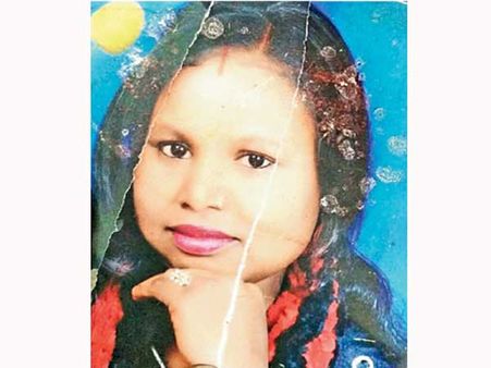 గర్భిణీ హత్య: ఒక్క ఫోటో కోసం రూ.40వేలు, ఎట్టకేలకు చెత్తకుప్పలో..