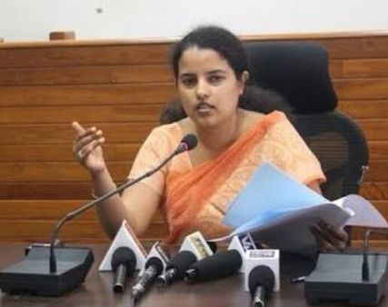 మహిళా కలెక్టర్ ప్రియాంక మేరీ ఫ్రాన్సిస్ కు అరెస్టు వారెంట్ జారీ చేసిన ప్రత్యేక కోర్టు!