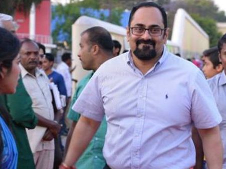 కన్నడిగులకు హ్యాండ్ ఇచ్చిన బీజేపీ, కేరళ వ్యక్తికి రాజ్యసభ చాన్స్, బెంగళూరు టార్గెట్ !