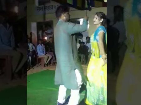 మహిళా డ్యాన్సర్‌తో ఆర్‌జెడి లీడర్ అరుణ్‌ దాదుపురి చిందులు, వైరల్