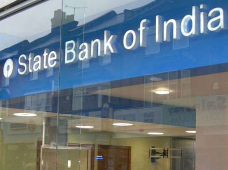 ఎస్బీఐ తప్ప అన్ని బ్యాంకులూ ప్రైవేటీకరించాల్సిందేనన్న పనగరియా.. నీరవ్ దివాళా కేసులో పీఎన్బీ