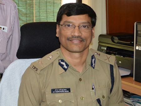 ఎపిఎస్ఆర్టీసీ నూతన ఎండీగా...ఐపీఎస్‌ అధికారి సురేంద్ర బాబు