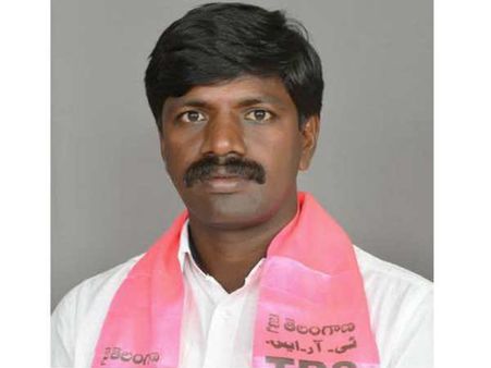 వంద కోట్లు ఖర్చు చేసినా కోమటిరెడ్డి ఓటమి ఖాయం: వేముల వీరేశం