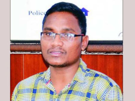 టెక్కీ మావోయిస్టు సరెండర్: భ్రమలు తొలిగాయని వ్యాఖ్య