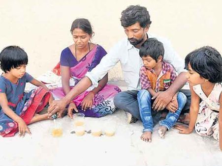 'మంత్రి ఆది మోసం.. నెల రోజులు డెడ్ లైన్, ఇవ్వకపోతే ఆత్మహత్యే'