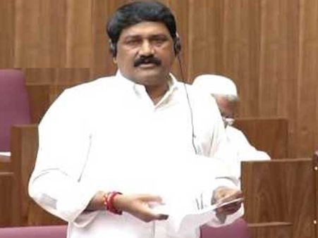 మేకను కోసుకుతింటే మటన్‌ పార్టీ...మనిషిని కోసుకుతింటే బీజేపీ పార్టీ:మంత్రి గంటా