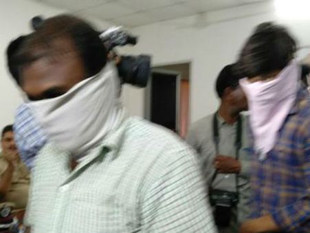 'పటాస్' కమెడియన్ అరెస్టు: డబ్బు కోసం అడ్డదారులు..