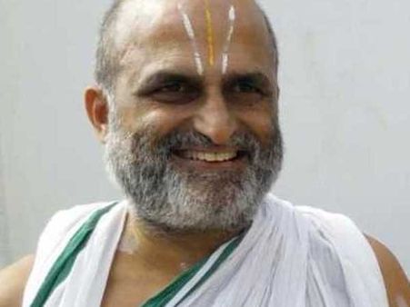 రేపు పూజారి భుజస్కందాలపై దళితుడి ఆలయ ప్రవేశం, నాడే దళితుల కోసం రామానుజాచార్య పోరాటం