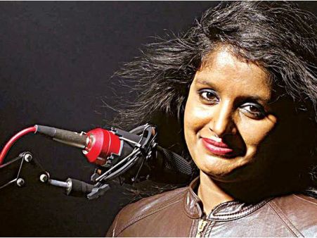 నన్ను రేప్ చేస్తామంటున్నారు!..: రేడియో జాకీ ర్యాపిడ్ రష్మీ