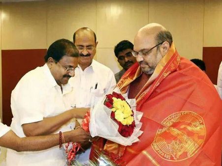 వీర్రాజుకు షాక్! ఏపీ బీజేపీ చీఫ్ అంశంలో కొత్త ట్విస్ట్: తెరపైకి మాజీ ఉన్నతాధికారి