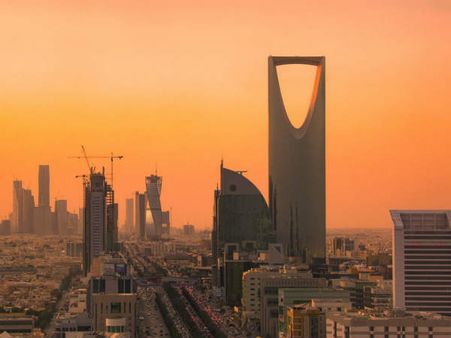 రాయల్ ప్యాలెస్ వద్ద టాయ్ డ్రోన్‌ను పేల్చేసిన సౌదీ ఫోర్సెస్, ప్యాలెస్‌లో లేని రాజు!