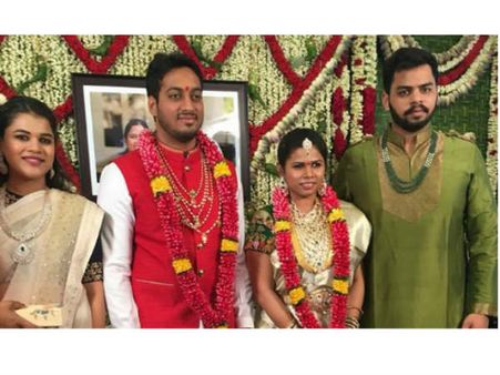 సిఎం చంద్రబాబును పెళ్లికి ఆహ్వానించిన మంత్రి అఖిలప్రియ