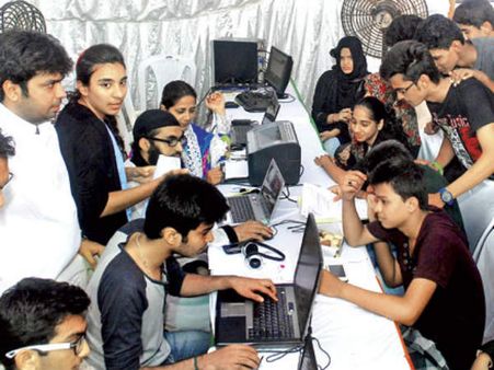 ఏపీ ఎంసెట్ ఫలితాల్లో టాపర్స్ వీరే: ఇంజినీరింగ్‌లో కృష్ణ, మెడిసిన్‌లో సుప్రియ ఫస్ట్, చెక్ చేసుకోండి