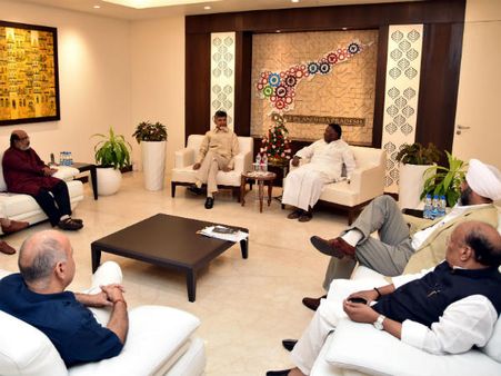 ఎంపీ సీట్లూ తగ్గిస్తారేమో, ఇక దక్షిణాది గొంతు వినిపించదు: చంద్రబాబు ఆందోళన