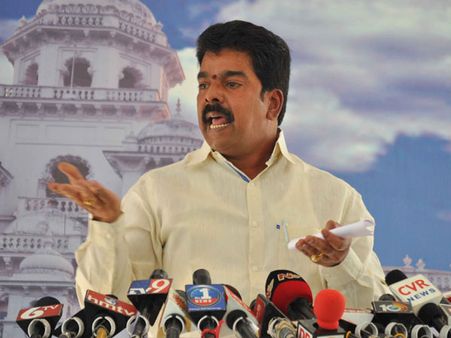 విజయసాయిపై క్రిమినల్ కేసు, పరువు నష్టం దావా: బోండా ప్రతిసవాల్