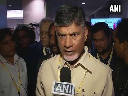 ప్రధాని ఇలా చేస్తే ఎలా, గాలిని రంగంలోకి దించారు: యడ్యూరప్ప రాజీనామాపై చంద్రబాబు