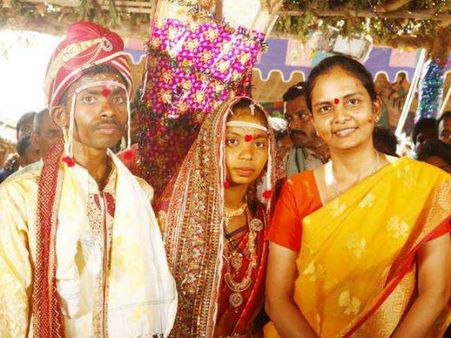 తోటమాలి పెళ్లిలో కలెక్టర్ దివ్య సందడి, డ్యాన్స్ చేసి ఆకట్టుకున్నారు(వీడియో)