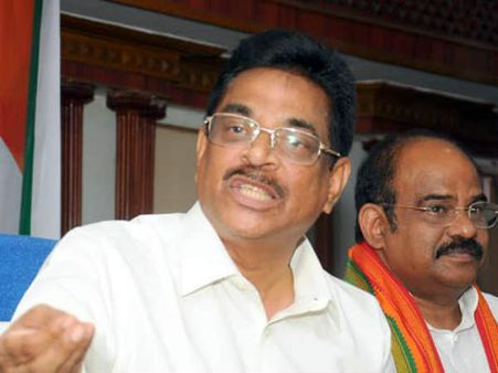 చంద్రబాబు అమాయకుడు: విష్ణు, అంతా గమనిస్తున్నారని నిప్పులు చెరిగిన హరిబాబు