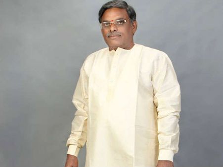 ఇదీ జరిగింది: జ్యోతుల నెహ్రూ నివాసంలో ఐటీ సోదాలపై తనయుడి వివరణ