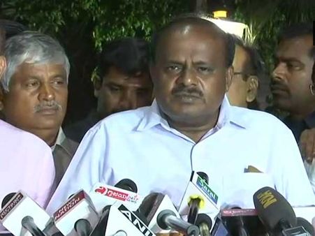 గవర్నర్ 15 రోజుల్లో బలం నిరూపించుకోమన్నారు: కుమారస్వామి, ప్రమాణ స్వీకారానికి బాబు, కేసీఆర్